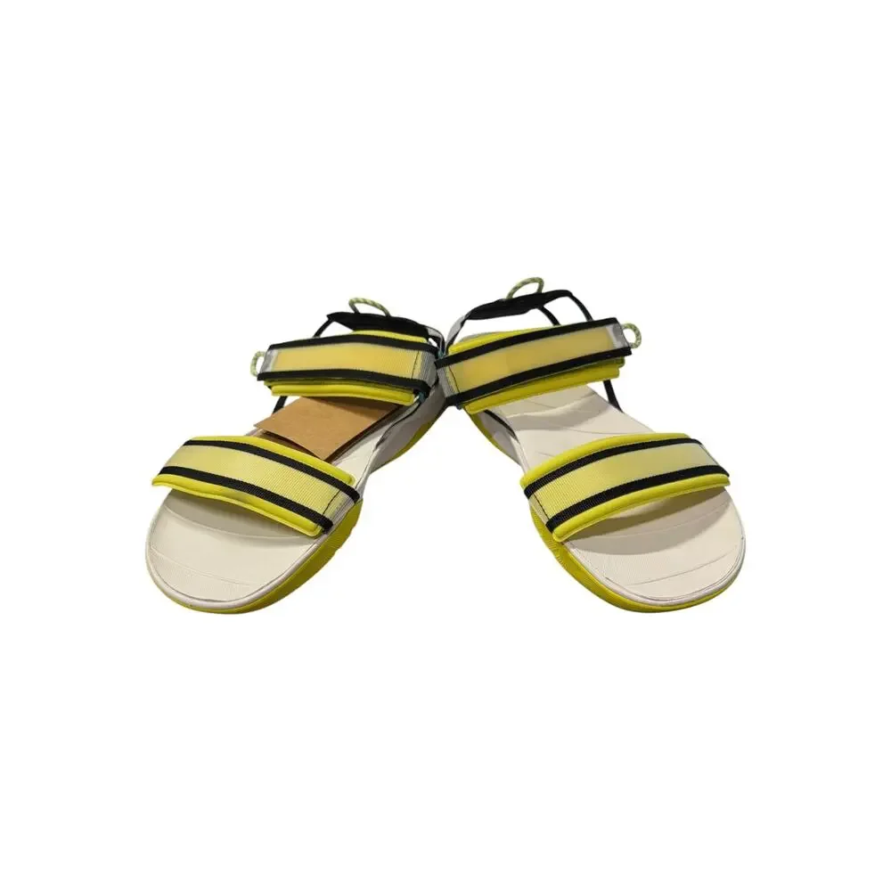 The North Face Skeena Sport Sandal NF0A5JC6 Men’s 12 TNF Black/Acid Yellow